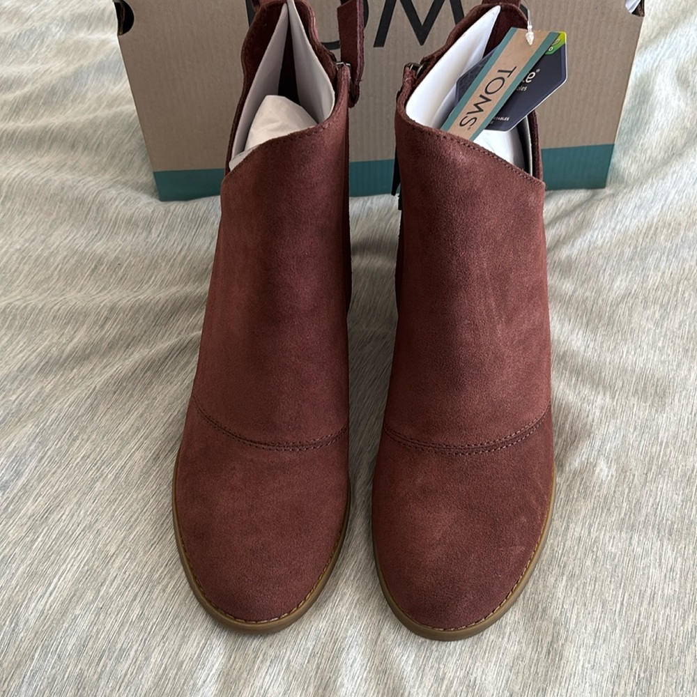 TOMS Women's Chestnut Ankle Booties NWT